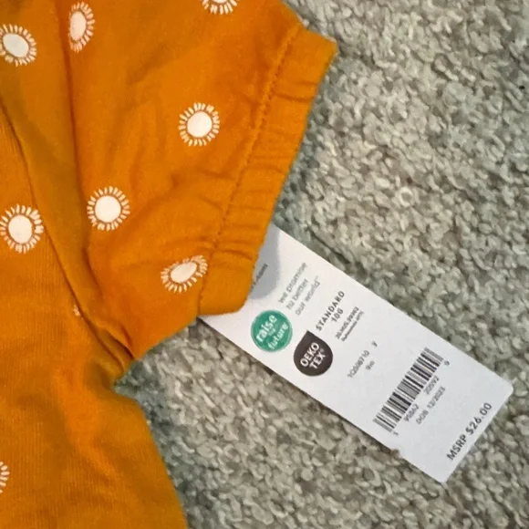 Carter’s Baby Girl Romper and Short Sleeve Short Set New with Tags 9 Months 6-9 - Picture 6 of 7